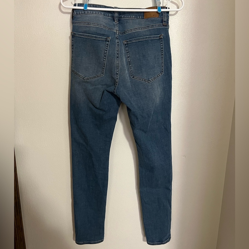 AEROPOSTALE Classic High Rise Jegging with Distressing Medium Wash Womens Sz 8 - Picture 6 of 6